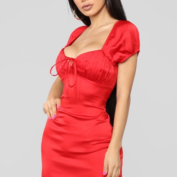✨SOLD✨Satin Red Dress Fashion Nova Brand New - Picture 2 of 4